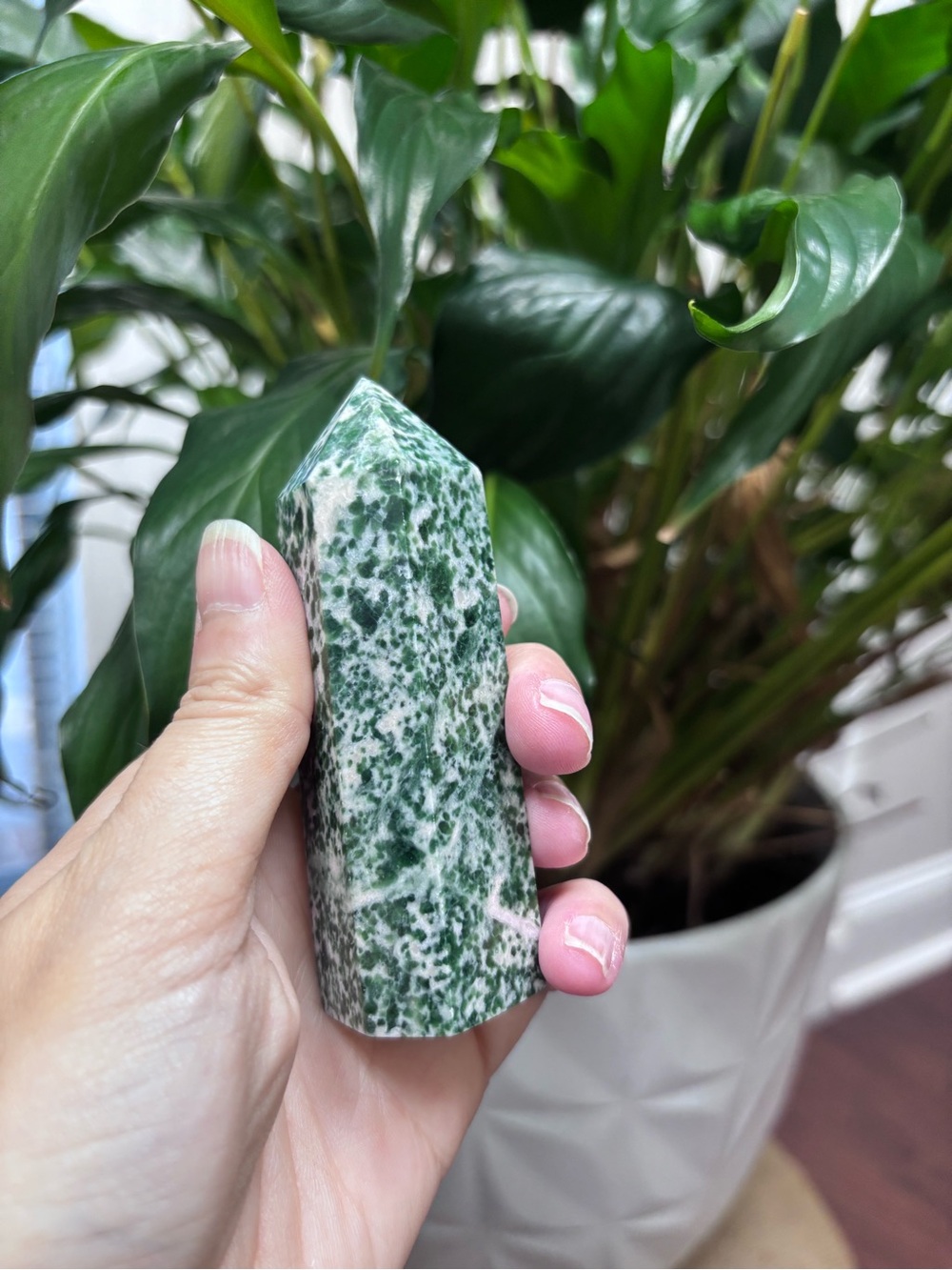 Tree agate tower - Picture 2 of 3